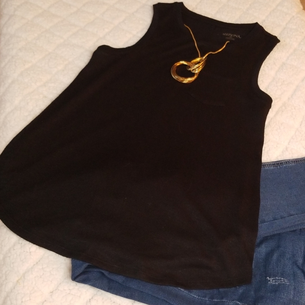 MERONA SLEEVELESS TOP